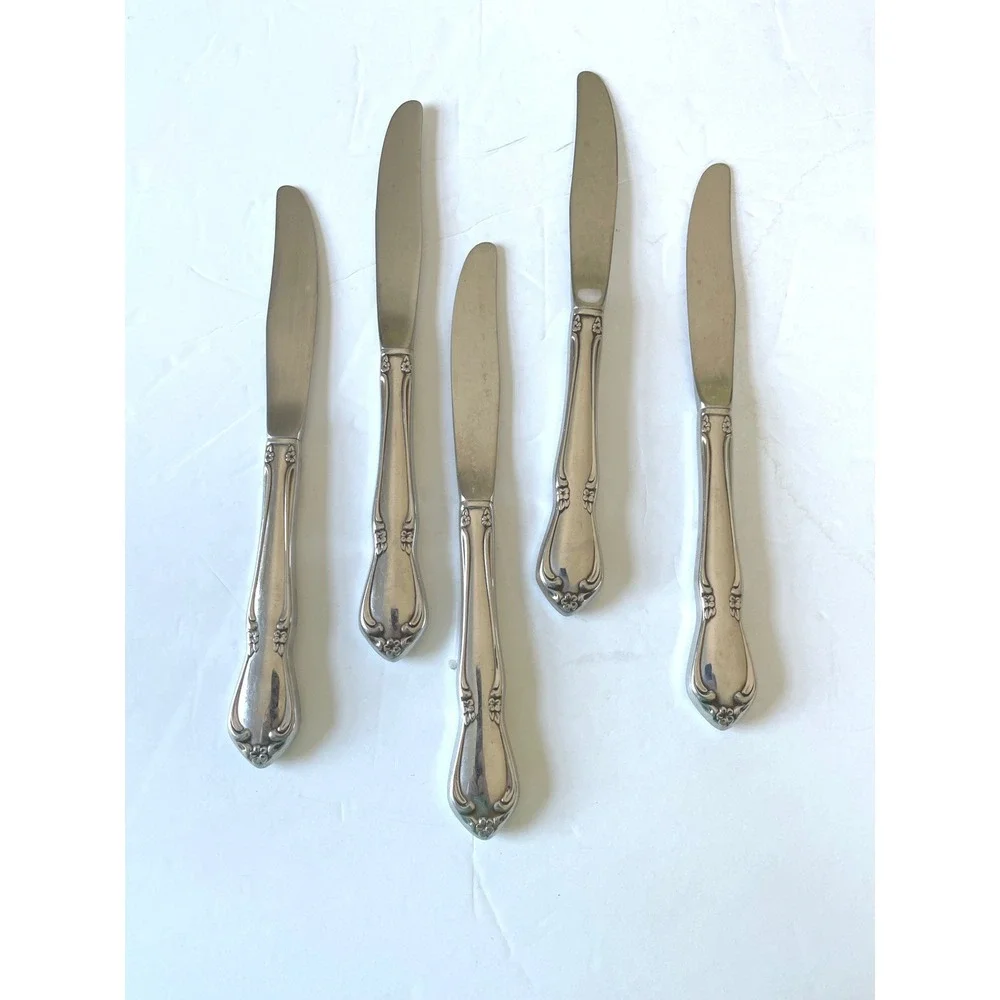 Oneida Oneidacraft Chateau Deluxe Community Set of 5 Table Wear 9.25